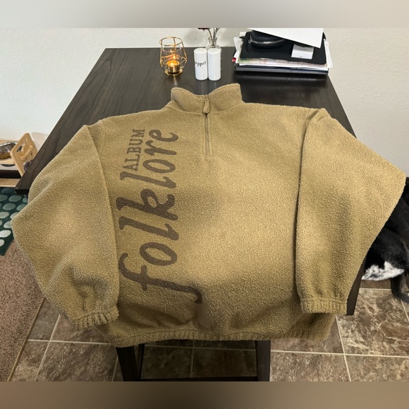 Taylor Swift Folklore Tour 1/4 Zip Sherpa Sweater - Picture 6 of 8